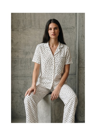 Fit Women V Yaka Düğmeli Casual Kar Beyaz Pijama Takımı