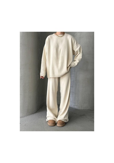 De Pose Oversize Kesim Sade Kadın Triko Takım Krem