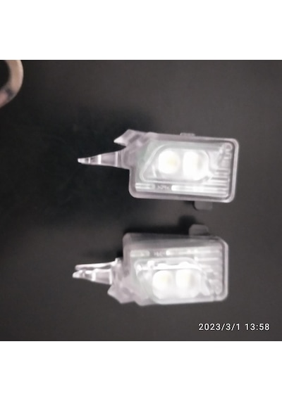 8W0947133-7134 Audi A4 A5 Q5 İçin Kapı Açma Uyarı Lamba Seti R-L