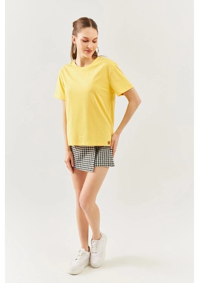 Kadın Oversize Rahat %100 Pamuklu Penye Bisiklet Yaka Kısa Kol Basic T-shirt Sari