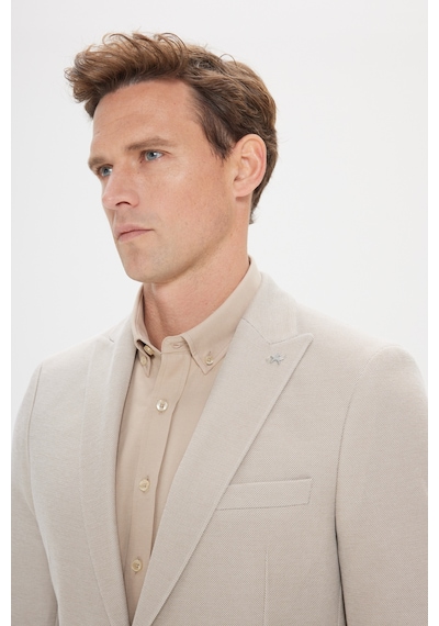 AC&Co / Altınyıldız Classics Erkek Bej 360 Her Yöne Esneyen Slim Fit Dar Kesim Kırlangıç Yaka Desenli Blazer Ceket Bej AC&Co / Altınyıldız Classics Erkek Bej 360 Her Yöne Esneyen Slim Fit Dar Kesim Kırlangıç Yaka Desenli Blazer Ceket Bej