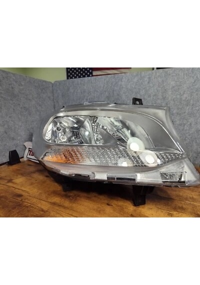 Mercedes W907-910 2018- Far Sol Oem No A9109060000