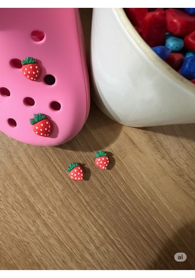 Terlik Süsü 3d Lüks Çilek Plastik 2 Adet