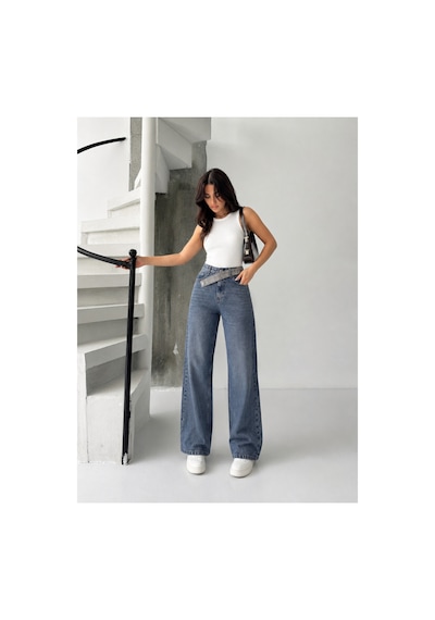 Kene Jeans Tint İşlemli Kemer Dilli Taş Detaylı İşlemli Straight Jean Pantolon Tint İşlemli Kene Jeans Tint İşlemli Kemer Dilli Taş Detaylı İşlemli Straight Jean Pantolon Tint İşlemli