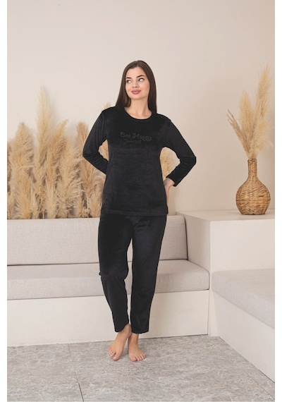 Kadın Kırmızı Renk Likralı Kadife Pijama Takımı Siyah