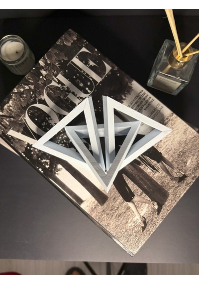 Modern Üçgen Beyaz Zincir Dekor 3 Parçalı Geometrik Biblo