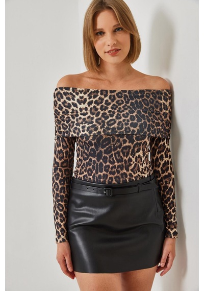 Shade Kadın Madonna Yaka Bluz 378 60351261 - Leopar