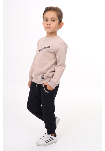 Toontoy Kids Toontoy Erkek Çocuk 2'li Takım Baskılı Bisiklet Yaka Asimetrik Sweatshirt & Beli Paçası Lastikli Cepli Jogger Eşofman Altı Bej Toontoy Kids Toontoy Erkek Çocuk 2'li Takım Baskılı Bisiklet Yaka Asimetrik Sweatshirt & Beli Paçası Lastikli Cepli Jogger Eşofman Altı Bej