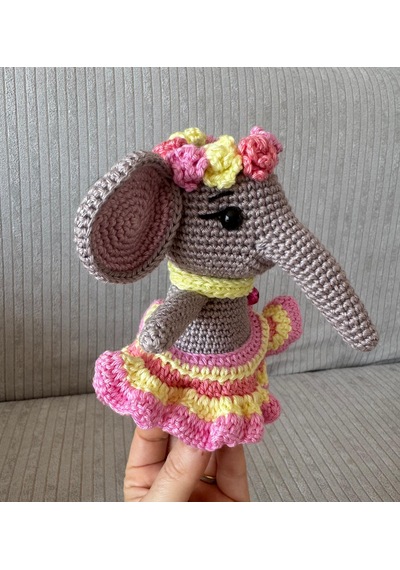 Etekli Amigurumi Fil Oyuncak 16 Cm 001