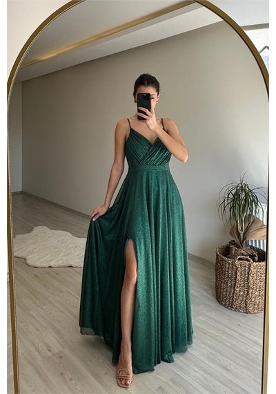 Neşeli Butik Kadın Işıltılı Askılı Yırtmaç Detayı Şifon Abiye Elbise Nm002 Zümrüt Yeşili Neşeli Butik Kadın Işıltılı Askılı Yırtmaç Detayı Şifon Abiye Elbise Nm002 Zümrüt Yeşili