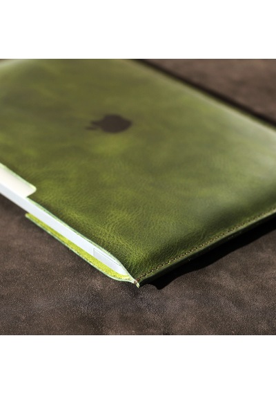 Kişiye Isme Özel Adonis Apple Uyumlu MacBook Air Hakiki Deri Kılıf Yeşil