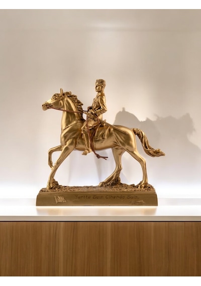 Atlı Mustafa Kemal Atatürk Dekoratif Biblo - Gold