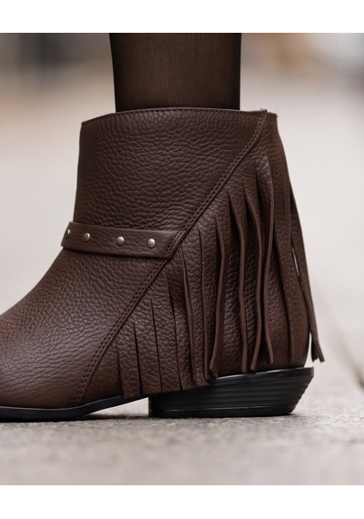 Futsishoes Camelot Kahverengi Hakiki Floter Deri Püskül Detaylı Kadın Kısa Topuklu Bot Futsishoes Camelot Kahverengi Hakiki Floter Deri Püskül Detaylı Kadın Kısa Topuklu Bot