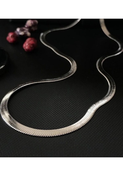 İtalyan Zincir Kolye Yassı Balıksırtı Model Kararmaz Çelik Kolye Gümüş 42+5 Cm Silver İtalyan Zincir Kolye Yassı Balıksırtı Model Kararmaz Çelik Kolye Gümüş 42+5 Cm Silver