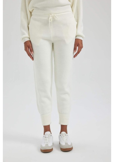 Defacto Jogger Triko Pantolon Cepli Basic Düz Beli Lastik Bağcıklı R1701AZ23AUER98 Bej Defacto Jogger Triko Pantolon Cepli Basic Düz Beli Lastik Bağcıklı R1701AZ23AUER98 Bej