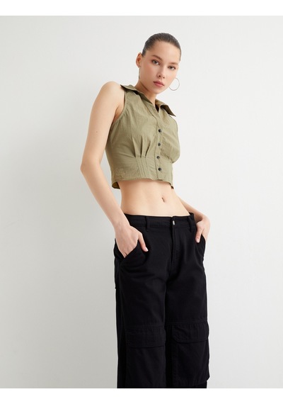 Koton Kolsuz Crop Gömlek Slim Fit Korse Detaylı Yeşil 4sal60033ıw Fıstık Yeşili