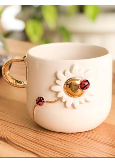Papatya Kabartmalı 24 Ayar Altın Dekorlu El Yapımı Mug Daisy Flower 300 Ml Beyaz - Çok Renkli