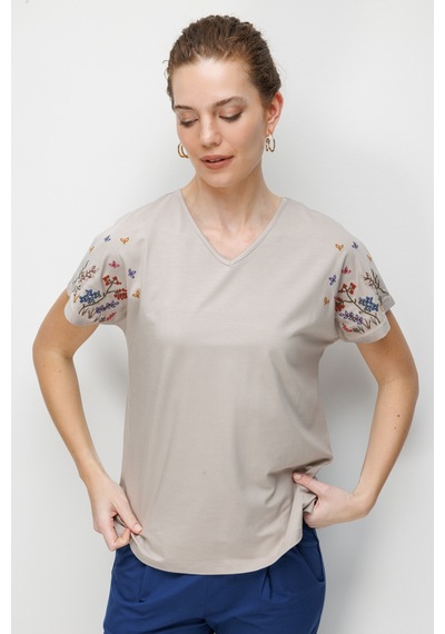 Kadın V Yaka Nakış İşlemeli Düşük Kollu Penye T-shirt Bej Bej