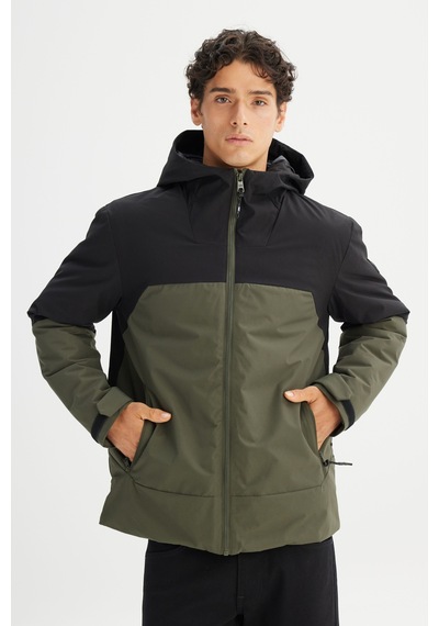 Lee Relaxed Fit Kapüşonlu Sıcak Tutan Erkek Mont L2520257801 Haki