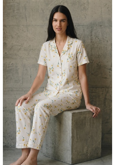 V Yaka Düğmeli Casual Çok Renkli Pijama Takımı