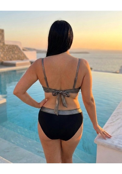 Büyük Beden Destekli Straplez Kesim Parlak Toparlayıcı Yüksek Bel Kadın Bikini Takım Siyah Büyük Beden Destekli Straplez Kesim Parlak Toparlayıcı Yüksek Bel Kadın Bikini Takım Siyah