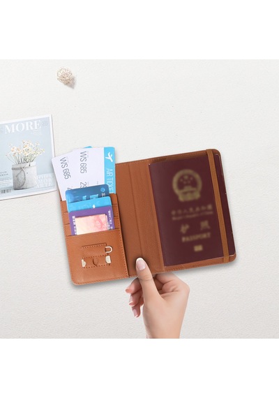 Micflip K02 İos Cihazlar İçin Findmy Özellikli Pasaport Kart Ve Sim Bölmeli Deri Cüzdan Kahverengi