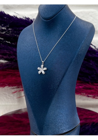 925 Ayar Gümüş Zirkon Taşlı Lotus Modeli Zarif Kadın Kolye Gümüş