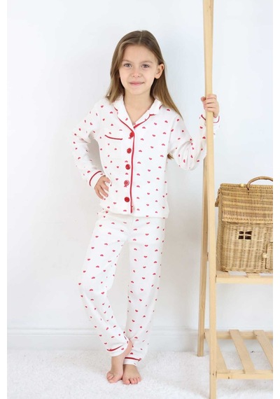 Esila Kids Kız Çocuk Pijama Takımı Kalp Desenli Yakalı Önü Düğmeli Cep Detaylı 4-12 Yaş Arası Kırmızı
