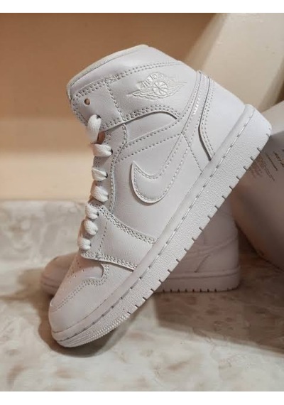 Nike Air Jordan 1 Mid Beyaz Kadın Spor Ayakkabı