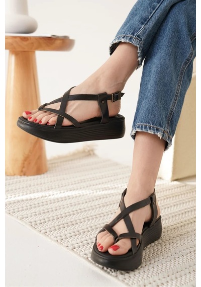 Trendella Siyah Hakiki Deri Sandalet Tr31my60f