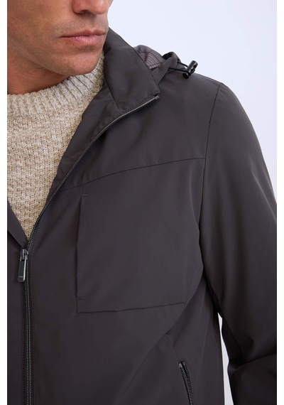DeFacto Slim Fit Dar Kesim Kapüşonlu Astarlı Fermuarlı Cepli Mevsimlik Mont D7451AX25SPAR104 DeFacto Slim Fit Dar Kesim Kapüşonlu Astarlı Fermuarlı Cepli Mevsimlik Mont D7451AX25SPAR104