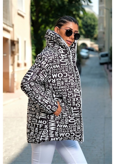 Keyifli Moda Kadın Siyah Beyaz Yazılı Dik Yaka Uzun Şişme Mont