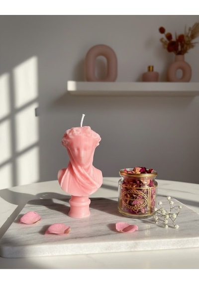 Tülbentli Kadın Mum Pembe