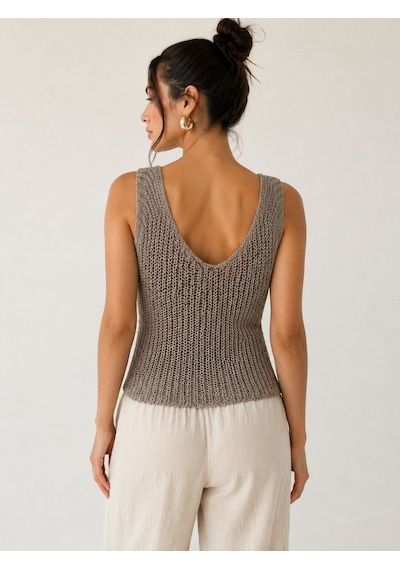Neden Tekstil Twist Knot Detaylı Premium Kadın Triko Bluz V Yaka Örgü Dokulu Şık Crop Tasarım - Bej