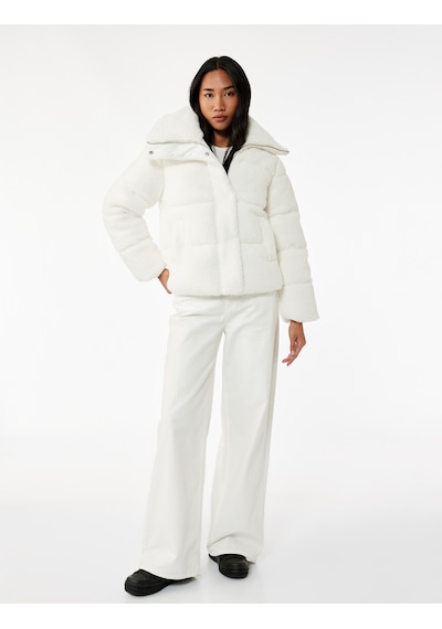 Koton Uzun Kollu Cepli Fermuarlı Dik Yaka Detaylı Anorak Peluş Şişme Mont Ekru 6wak20039ew Ekru Koton Uzun Kollu Cepli Fermuarlı Dik Yaka Detaylı Anorak Peluş Şişme Mont Ekru 6wak20039ew Ekru
