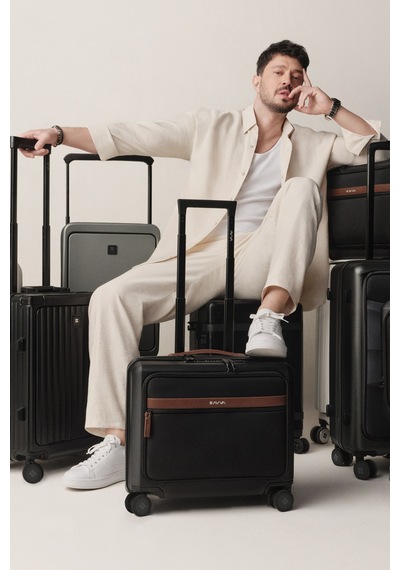 Avva Erkek Ekru Alttan Britli Yaka Nefes Alan Modal Karışımlı Soft Touch Oversize Fit Gömlek A61y2168