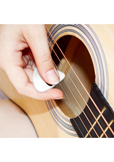 2'si 1 Arada Gitar Plektreni & Akort Cihazı Taşınabilir