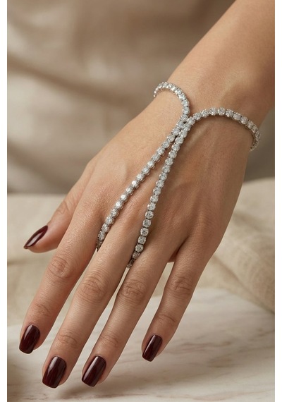 Valmont Accessories Kadın İri Kristal Taşlı Şahmeran Bileklik Işıltılı Zarif El Aksesuarı Gümüş
