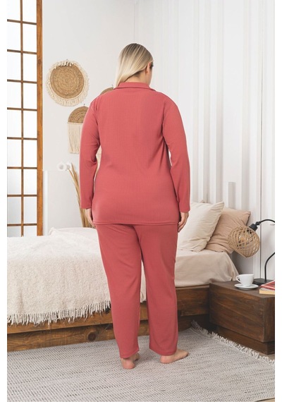 Büyük Beden Boydan Düğmeli Kaşkorse Kumaş Pijama Takımı Nar Çiçeği
