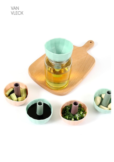 Mini Silikon Gıda Hunisi Süzgeçli Küçük Mutfak Hunisi, Sıvı & Kuru Gıda Aktarıcı Çok Renkli