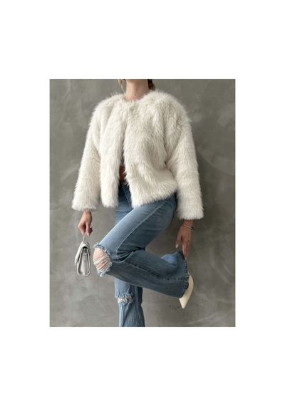 Verymoda Kürk Detaylı Kısa Ceket Krem