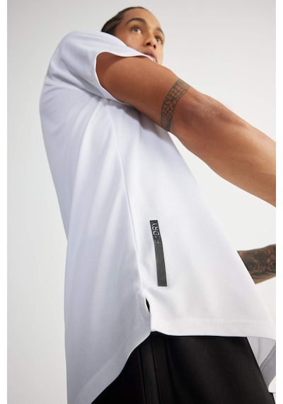 DeFactoFit Hızlı Kuruyan Slim Fit Dar Kesim Bisiklet Yaka Baskılı Sporcu Kısa Kollu Tişört V2887AZ25SPWT34 DeFactoFit Hızlı Kuruyan Slim Fit Dar Kesim Bisiklet Yaka Baskılı Sporcu Kısa Kollu Tişört V2887AZ25SPWT34