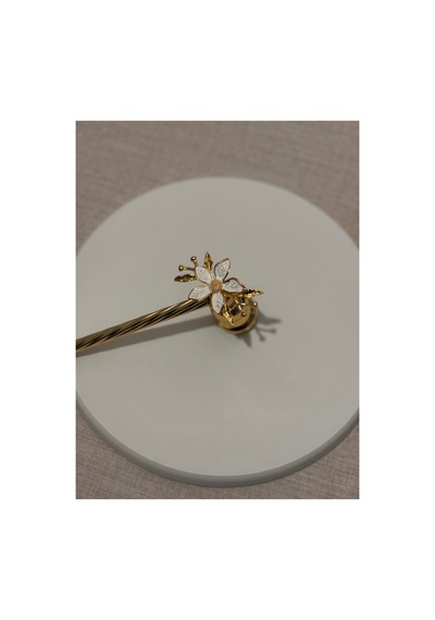Dekoratif Çiçek Figürlü Gold Mum Söndürücü Obje Beyaz - 805652324 Beyaz
