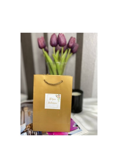 Nişan Hatırası Etiketi Çiçekli Kare Mat Sticker Nişanımız Var Düğün Söz 4.5 Cm 40 Adet Çok Renkli