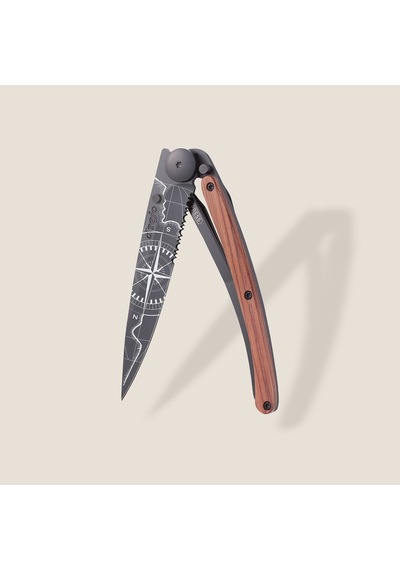 Deejo Kamp Serrated 37g, Coral Wood / Terra Incognita Kahverengi