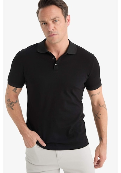 DeFacto Slim Fit Dar Kesim Polo Yaka Kısa Kollu Dokulu Basic Düz Siyah Tişört T5259AZ25SMBK81