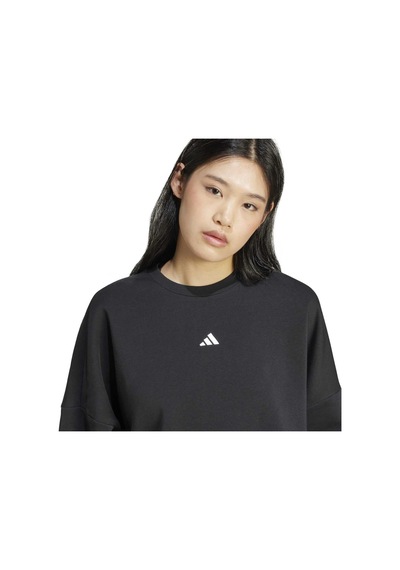 Adidas Small Logo Feel Cozy Kadın Siyah Bisiklet Yaka Sweatshirt Siyah