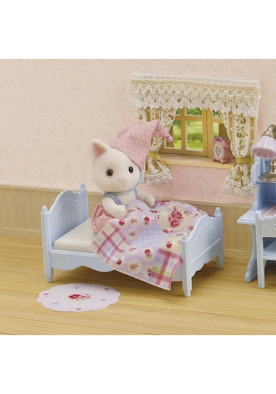 5681 Sylvanian Families Çiçekli Kedi Kızın Uyku Seti +3 Yaş Standart