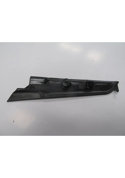 Fiat Punto 2006-2012 Grande Ön Cam Izgara Tespit Plastiği Silgi Paneli Sol Oem No: 735412993r