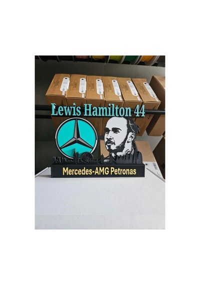 Hamilton Mercedes Masa Dekoru
